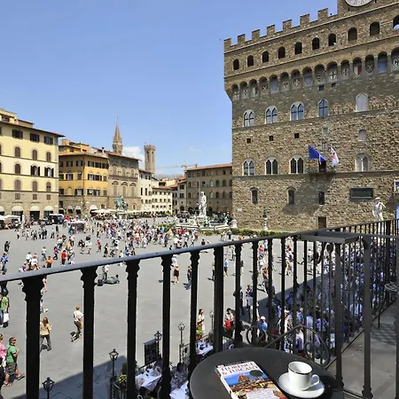Art And Luxury Apartment * Floransa